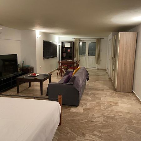Thanos apartments Koropíon Exterior foto