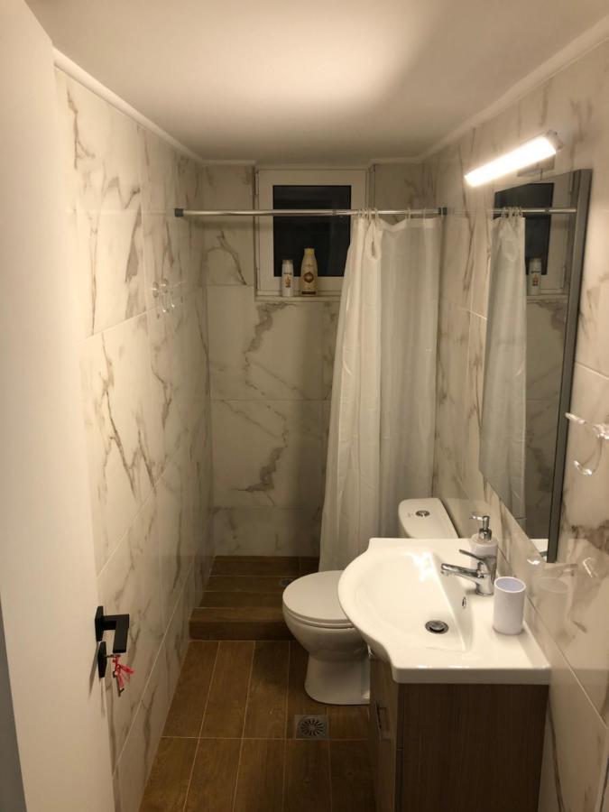 Thanos apartments Koropíon Exterior foto